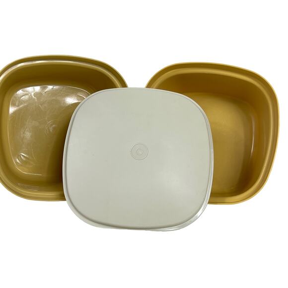 Tupperware Vintage Microwave Steam and Store Vegetable/Rice Steamer Harvest Gold - Picture 1 of 10